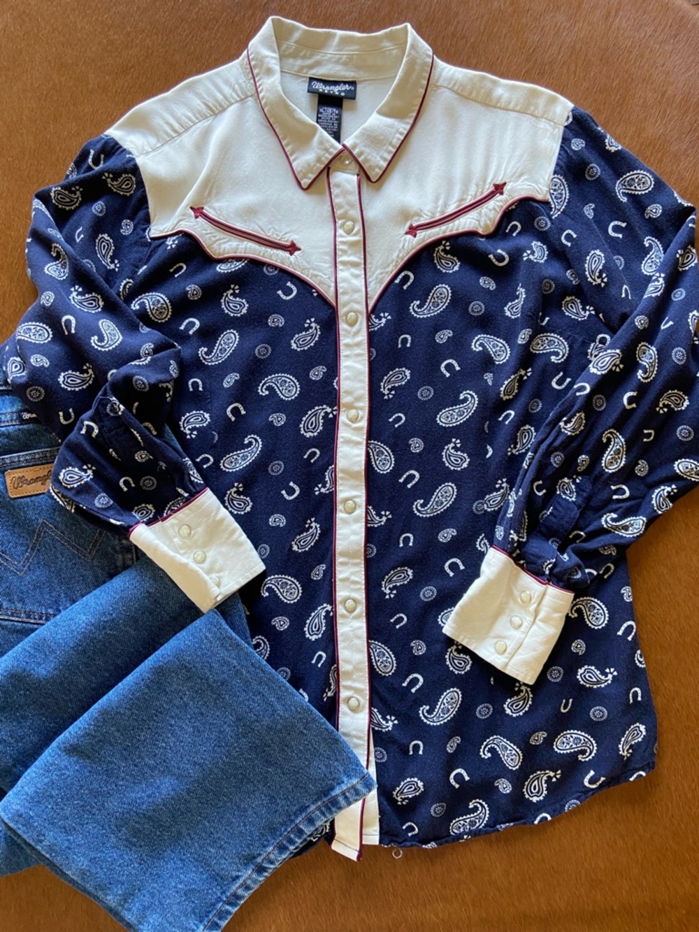 Wrangler Navy Paisley Western Button-Up with Cream Yoke
